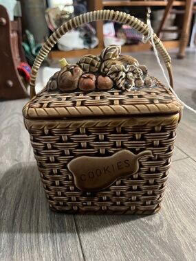 Woven-Style Ceramic Cookie Jar with Fruit Accent - Brown